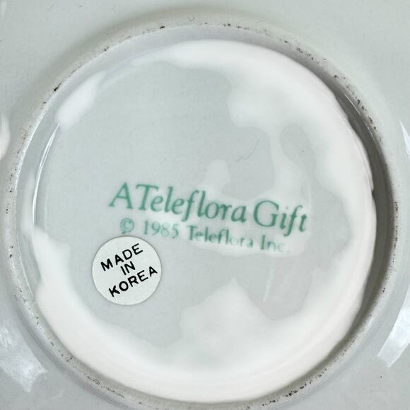 A Teflora Gift Vtg White Ceramic Basket Weave Texture Floral Saucer Teacup 1985 - Picture 4 of 4